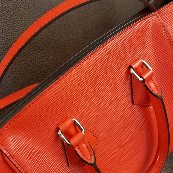 Louis Vuitton Phenix Epi Coquelicot - Picture 7 of 15